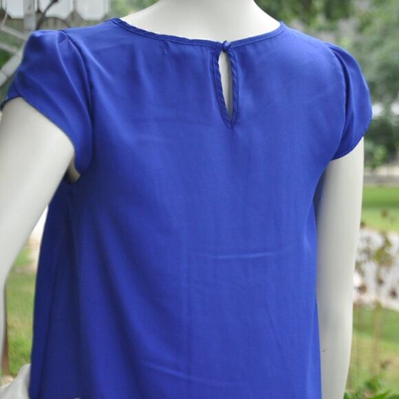 2/$10 Pink Rose 100% Polyester Size Large Hi-Lo Top BUNDLE ONLY - Picture 4 of 4